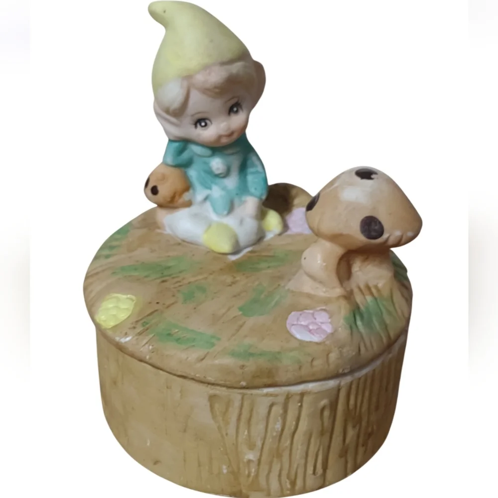 Vintage 70s HOMCO Elf Pixie Gnome Mushroom Ceramic Trinket Box #5404